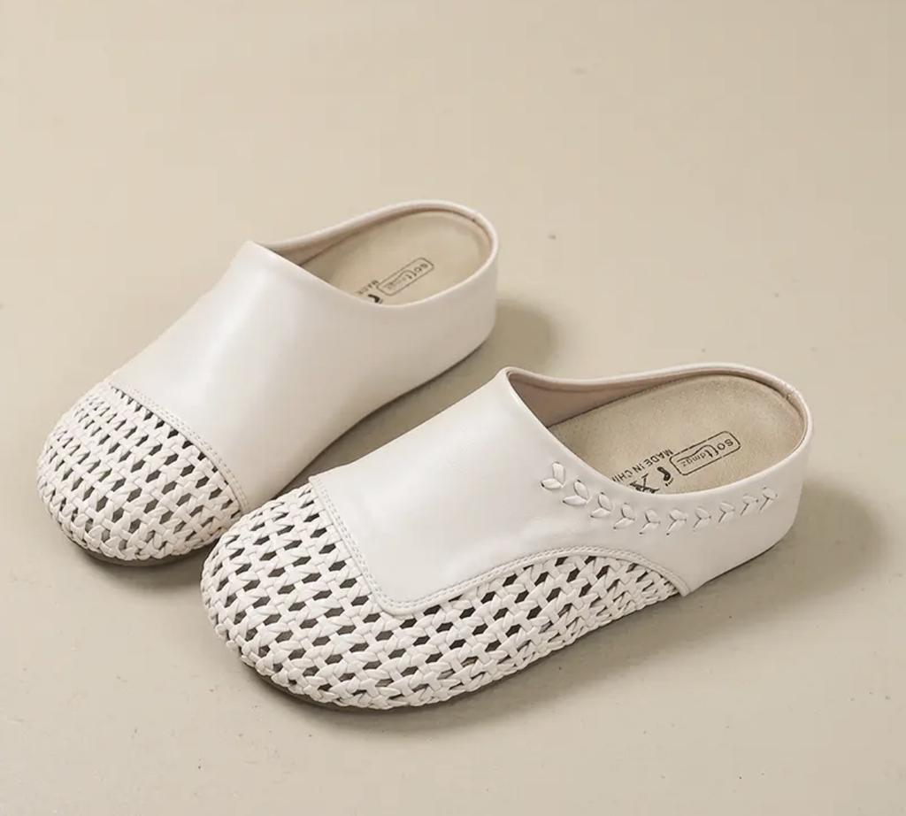 Thick-bottomed Woven Hollow Baotou Cool Slippers Women's 2025 New Comfortable and Breathable Beach Roman Slippers
