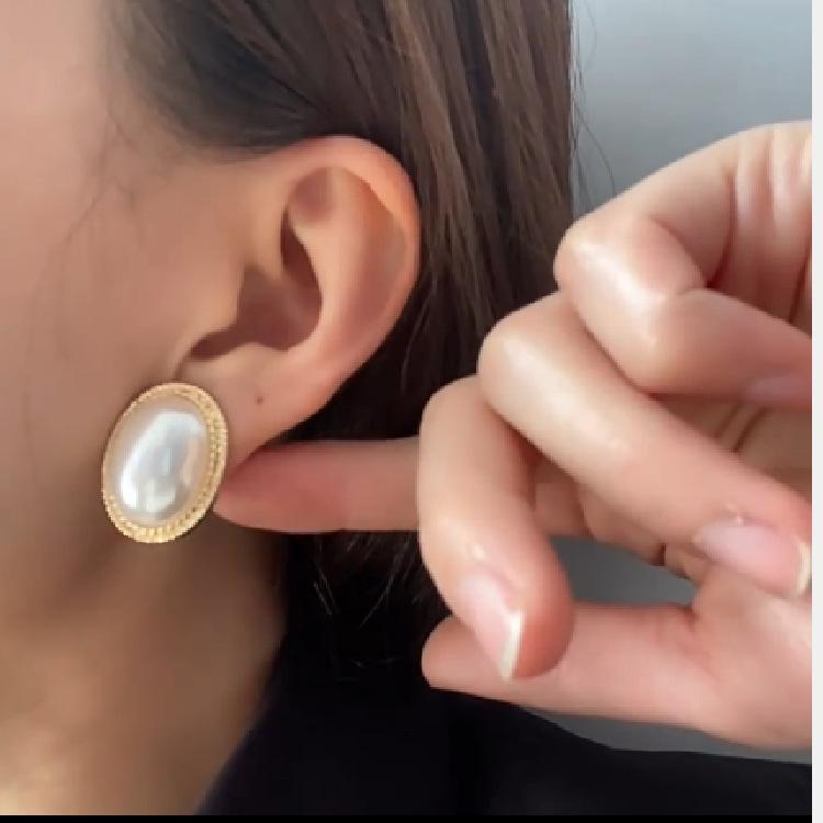 No Piercing Large Imitation Pearl Earclips Women's Luxury Earrings