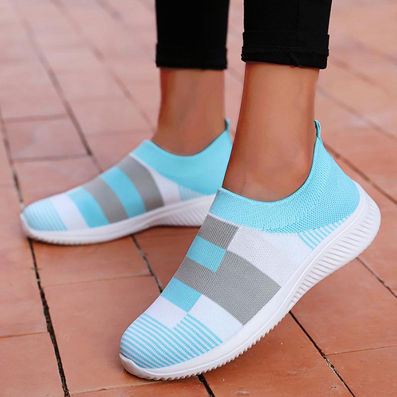 2025 New Fashion Sneakers For Women Casual Shoes Solid Color Trainers Women Sneakers Slip On Sock Ladies Flat Shoes Shoes Women