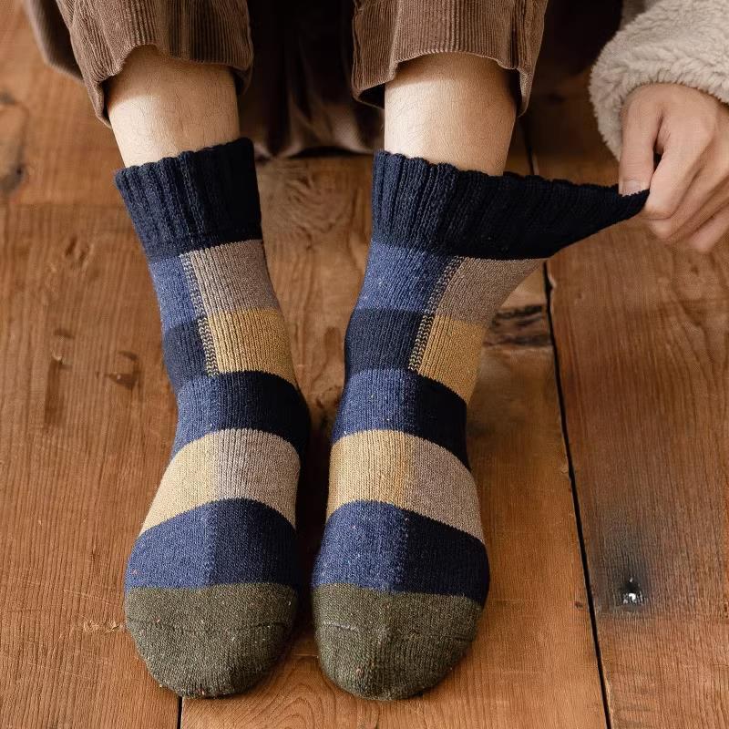 2/3/5 Pairs Winter Socks Thick Cotton Socks Keep Warm Mid-Tube Stocking Plaid Stocking Unisex One Size Fits All Leisure Sports Couple Socks