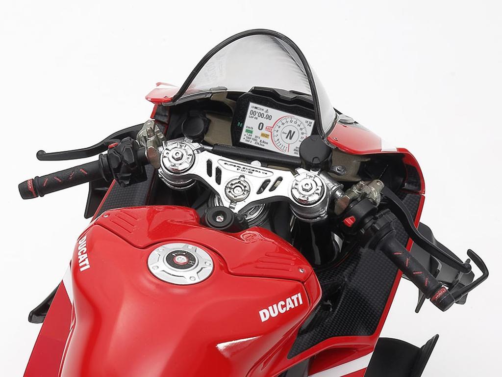 Tamiya Мотоцикл Серии 143 Ducati Superleggera V4 с Гоночным Комплектом Пластиковая Модель 14143 1/12 №. (Мотоцикл)