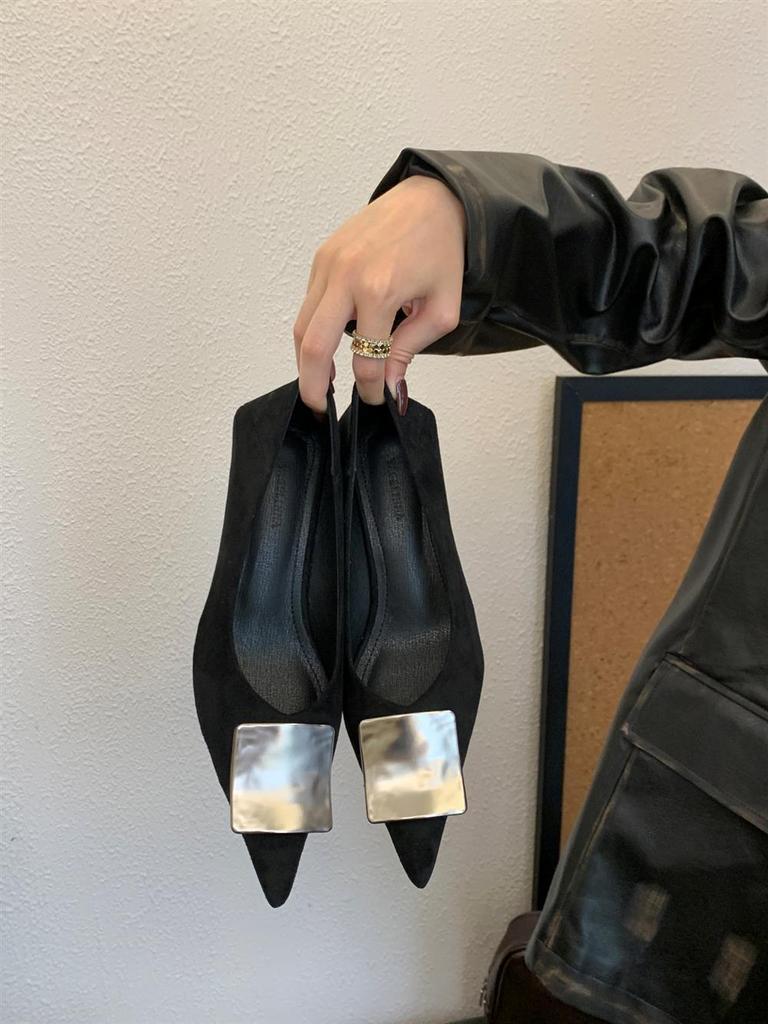 Женские туфли Мэри Джейн больших размеров на мягкой подошве, без застежки, с острым носком и металлической пряжкой, весна/осень 2025