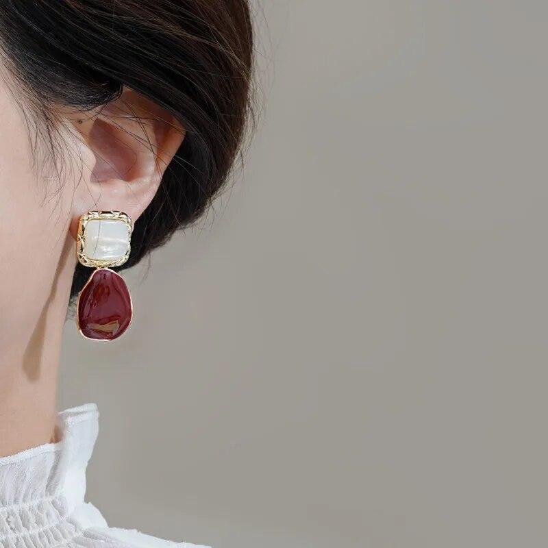 New Vintage Red Love Heart Earrings For Women Trendy Charm Dangle Drop Earrings Female Exquisite Fashion Jewelry Christmas Gifts