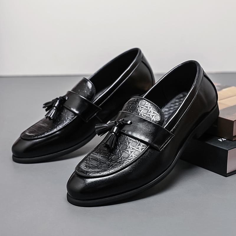Fashion Plus Size 48 Men Business Dress Casual Fashion Elegant Formal Shoes Slip-on Evening Loafers Tassel Leather Shoes Wedding Shoes