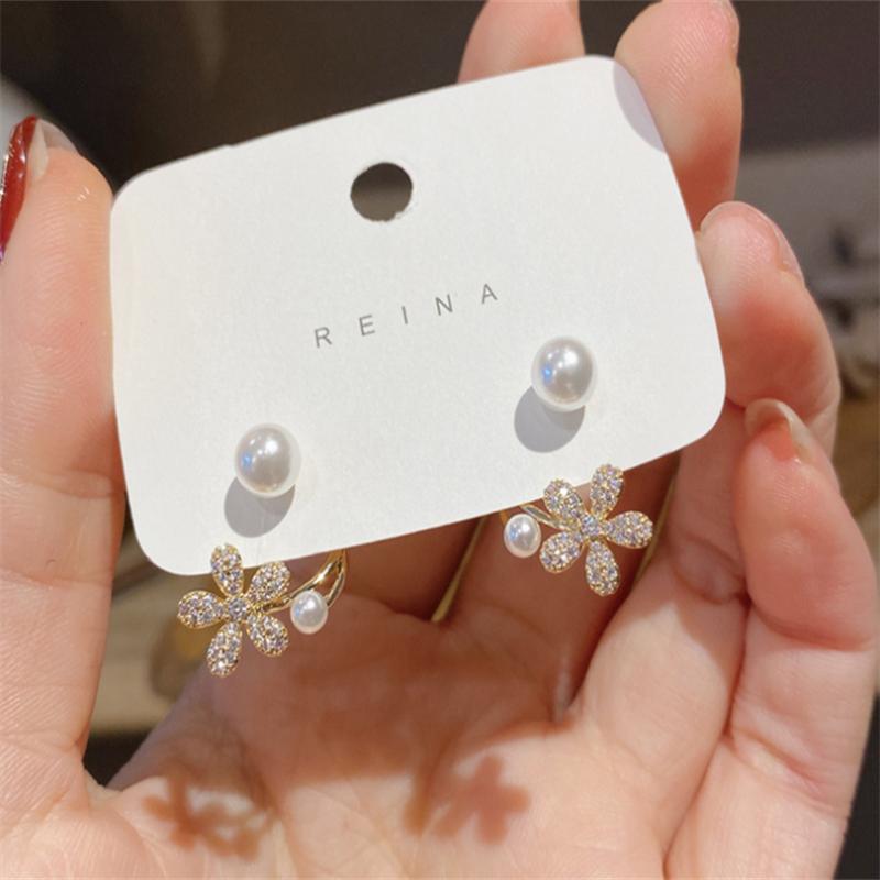 Pearl Flower Stud Earrings for Women Korean Creative Design Temperament Personality Jewelry Girl Gift Brincos