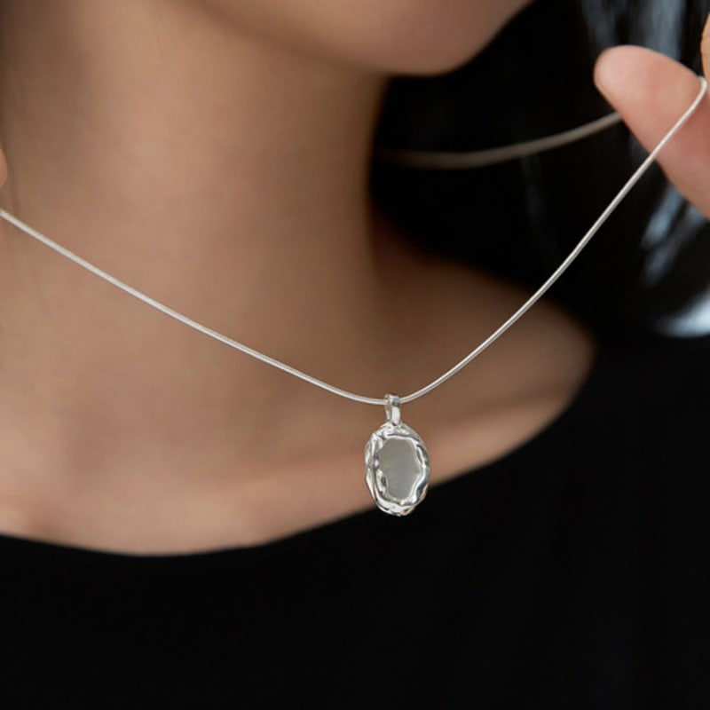 Dmoment (925Silver) Moonlight Shell Pendant Necklace