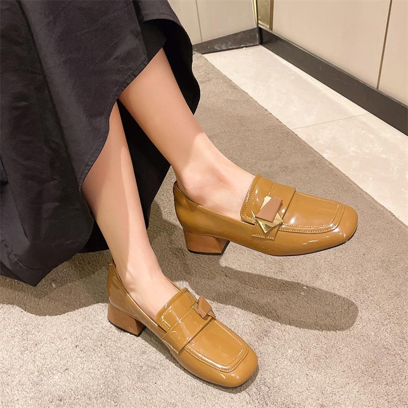 Retro Shoes Women 2024 Autumn New Fashion Style Square Head Low Heel High Grade Women's Shoes Genuine Leather Pumps Med 3cm-5cm)