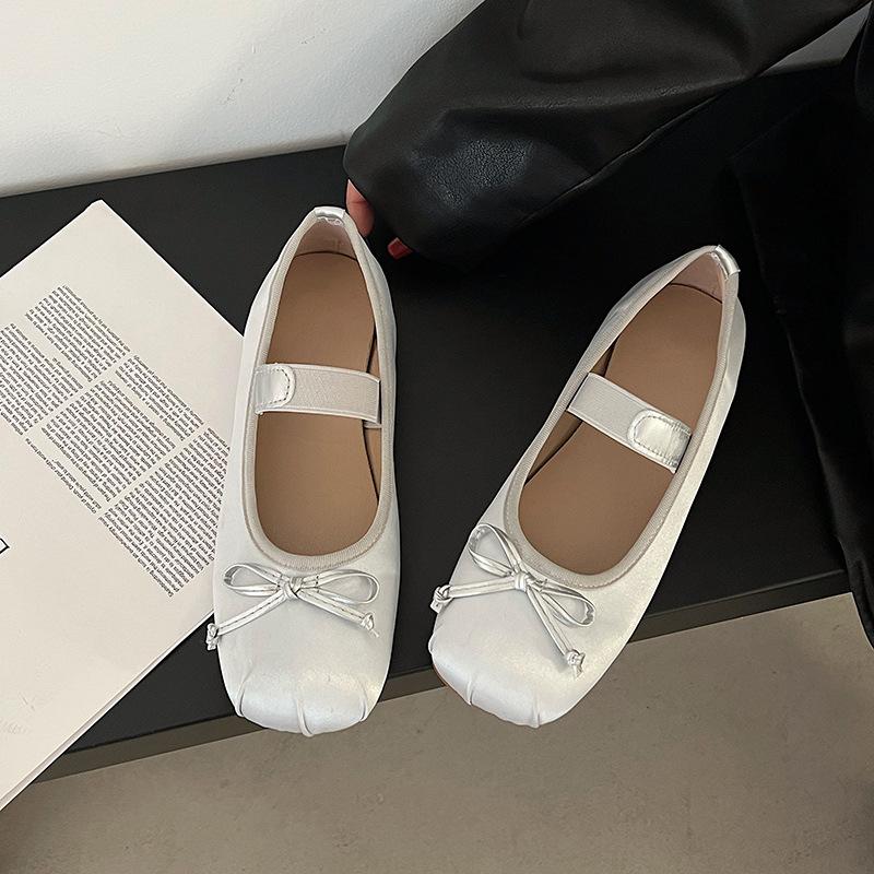 Low Heel Light Mouth Silver Single Shoes Women's 2025 Spring and Autumn New Soft-soled Ballet Shoes Retro French Mary Jane Shoes