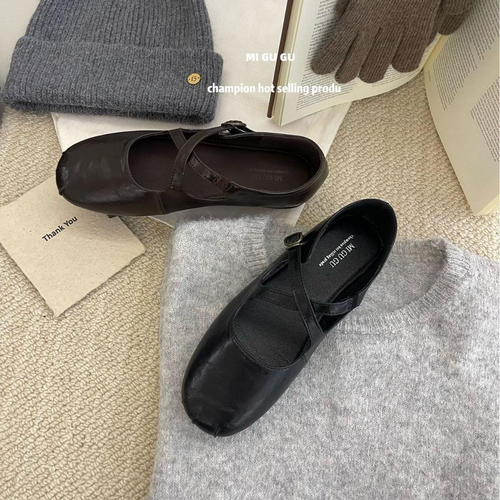2025 Winter New Round Head Suede Soft Sole Soft Sole Versatile Doudou Cross Word with Commuter Women's Shoes