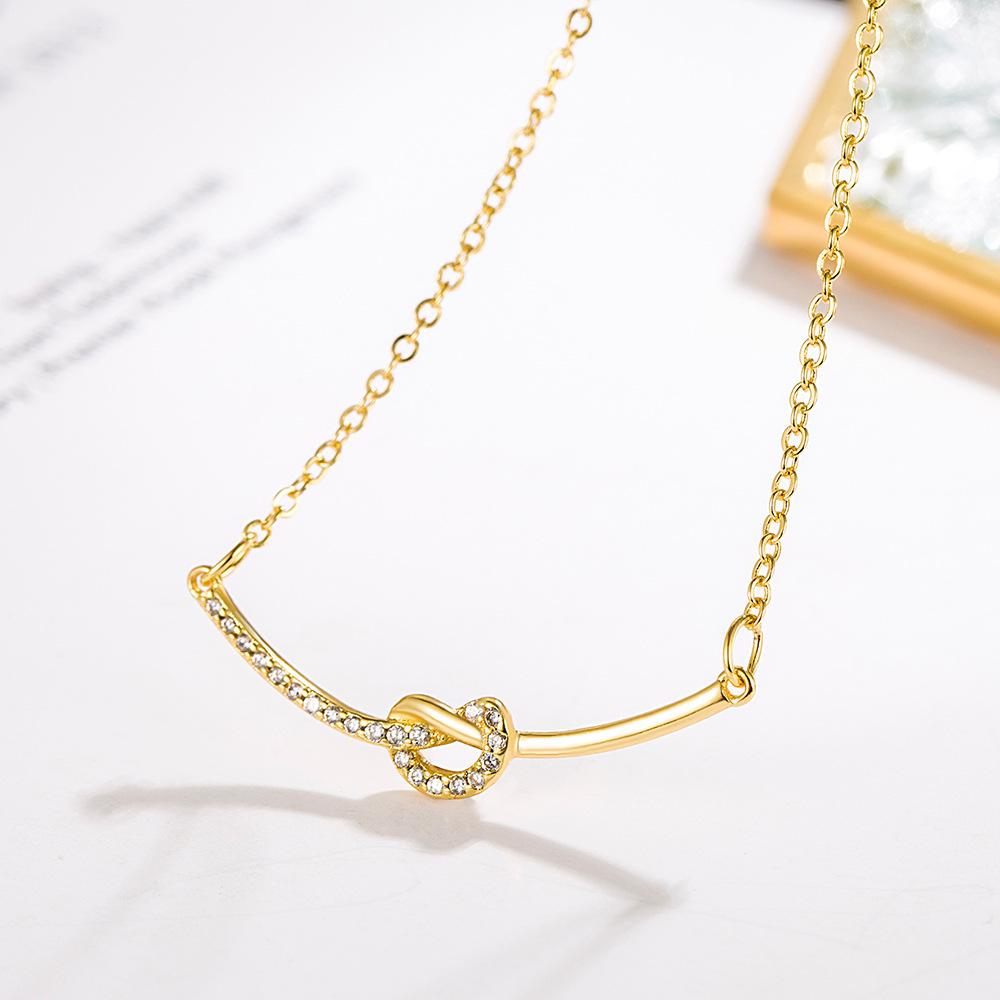 Knotted Smile Necklace Female Clavicle Chain Japanese and Korean Ins Elegant Shining Diamond Minority All-Match Necklace