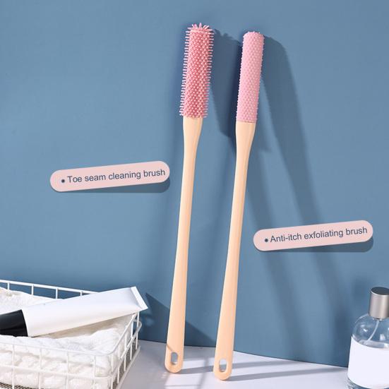 Foot Scrubber Brush Anti-Itch Exfoliating Brush Head Soft Bristles Long Handle Toe Cleaning Brush for Deep Cleaning Easy To Use And Clean Foot
