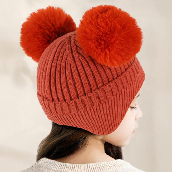 Набор из 3 предметов: детская зимняя шапка, шарф, перчатки. Толстая вязаная шапка с защитой ушей, перчатки. Эластичный, ветрозащитный, для зимней улицы.