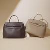 2025 New Fashion Retro Autumn Women's Platinum Handbag: Versatile Shoulder and Messenger Bag