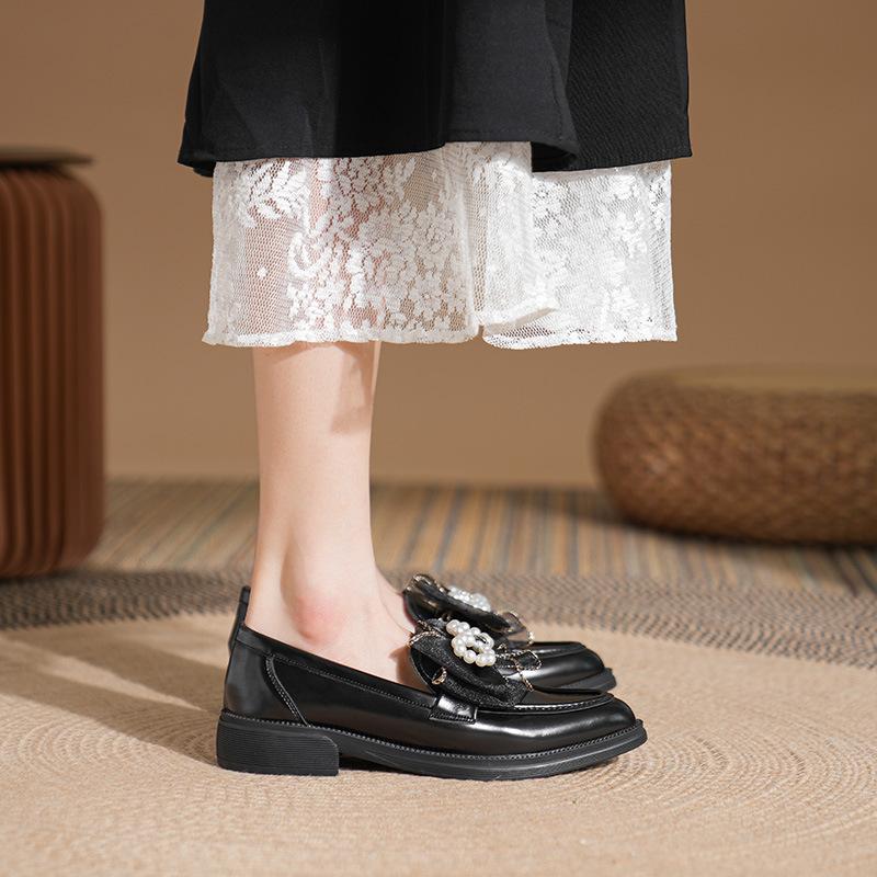 Brand Lace Bowtie Oxford Shoes Big Size 41/42 Women Leather Flat Shoes Pointed Toe Pearl Sneakers Woman Thick Heels Loafers