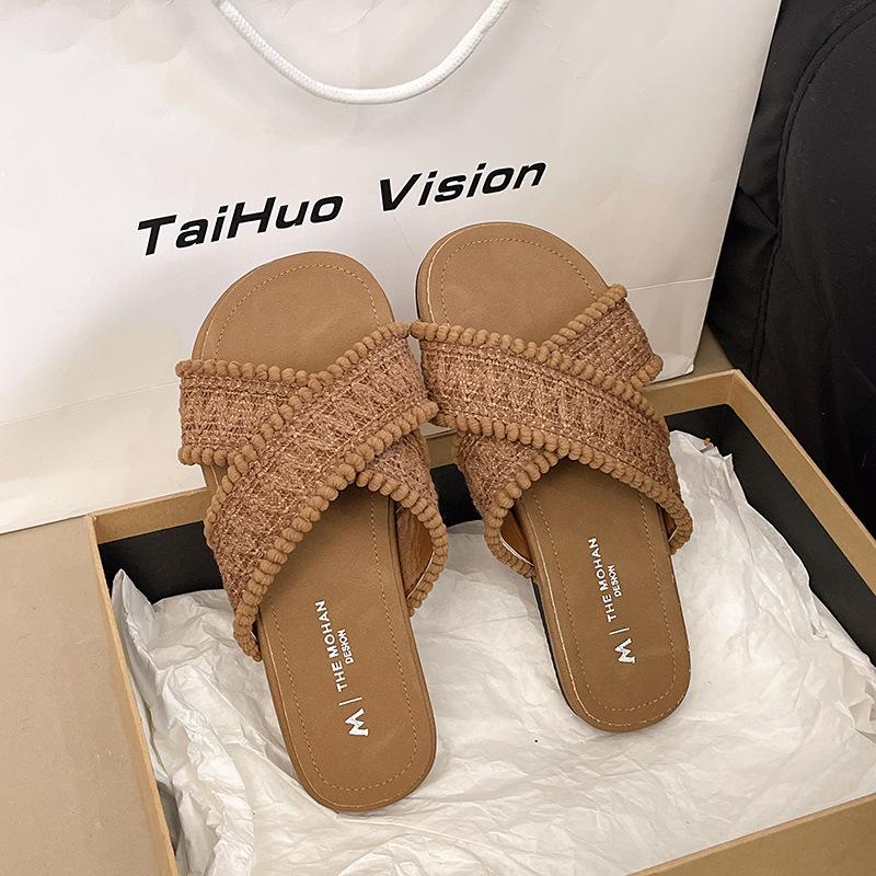 One-word Holiday Cool Slippers Women's Cool Slippers Design Soft Bottom Giant Beach Feeling Niche Retro