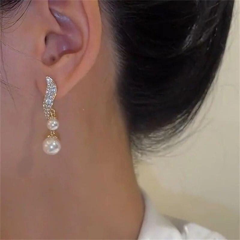 Women's Double Pearl Pendant Earrings
