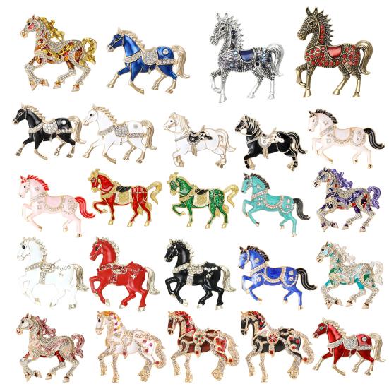 Horse Christmas Ornaments Sparkly Rhinestone Horse Hanging Decoration Acrylic Christmas Tree Ornament for Winter Xmas Party Supplies Holiday Home