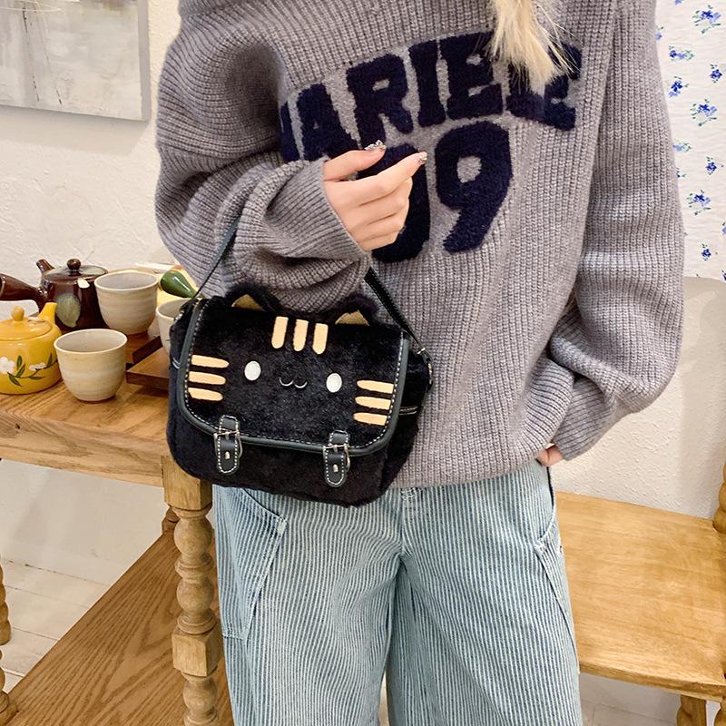 Girl Cute Kitten Cartoon Messenger Bag Season High Value Girl Foreign Style Plush Small Square Bag