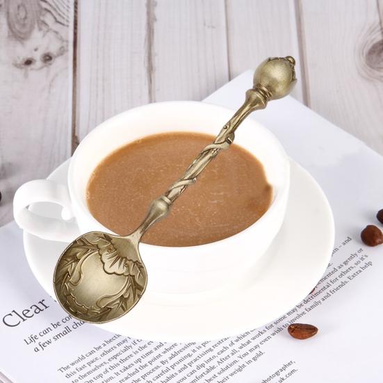 Coffee Spoon Carved Teaspoon Vintage European Palace Design Tableware Dessert Spoons for Kitchen KTY