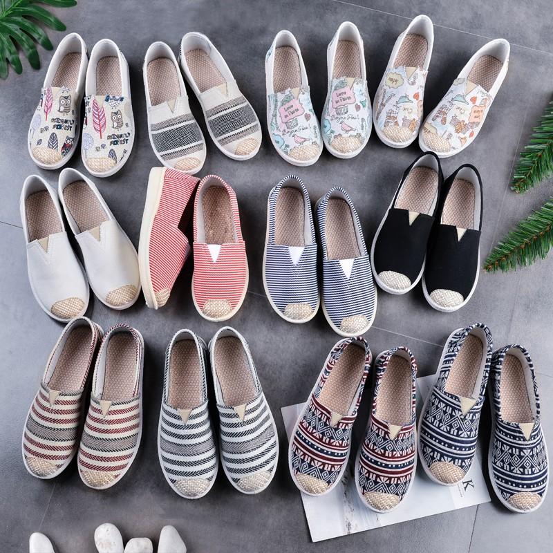 Women Shoes 2024 New Breathable Mesh Lightweight Casual Shoes Comfortable Soft Bottom Flats Slip On Flats Shoes Zapatos De Mujer