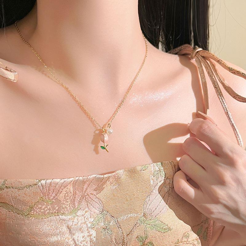 Tulip Imitation Pearl Pendant Necklace for Women Gold Color Minimalist Metal Summer Jewelry Clavicle Chain Girls