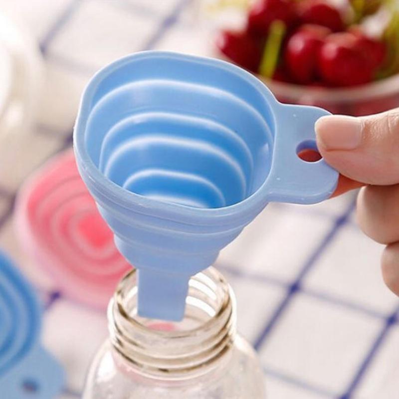 Kitchen Supplies Mini Foldable Silicone Funnel Filling Empty Bottle Portable Folding Funnels for Oil Sauce Kitchen Accessories