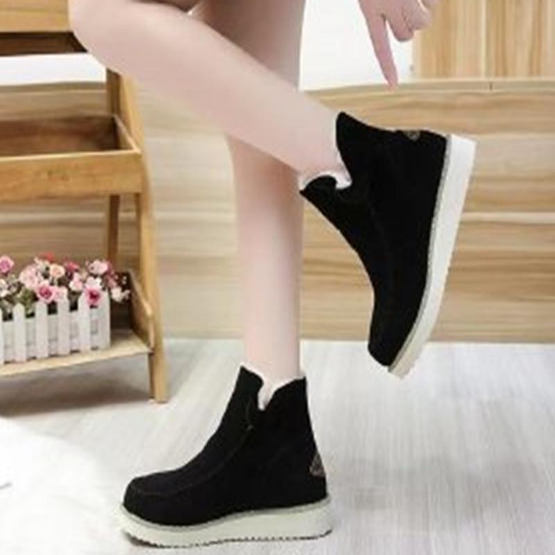 Autumn and Winter Footwear Plus Size Comfortable and Short Boots Women's Shoes with Thick Soles
