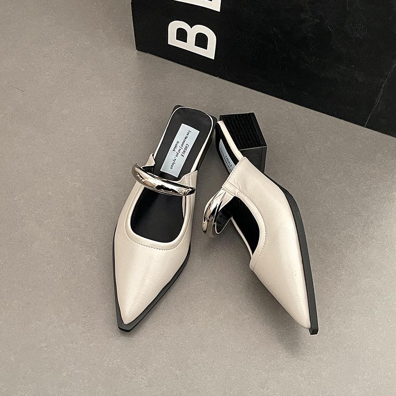 Summer Women Cover Toe Mules Slippers Fashion Metal Decoration Thick Heel Slide Shoes Comfort Street Style Footwear