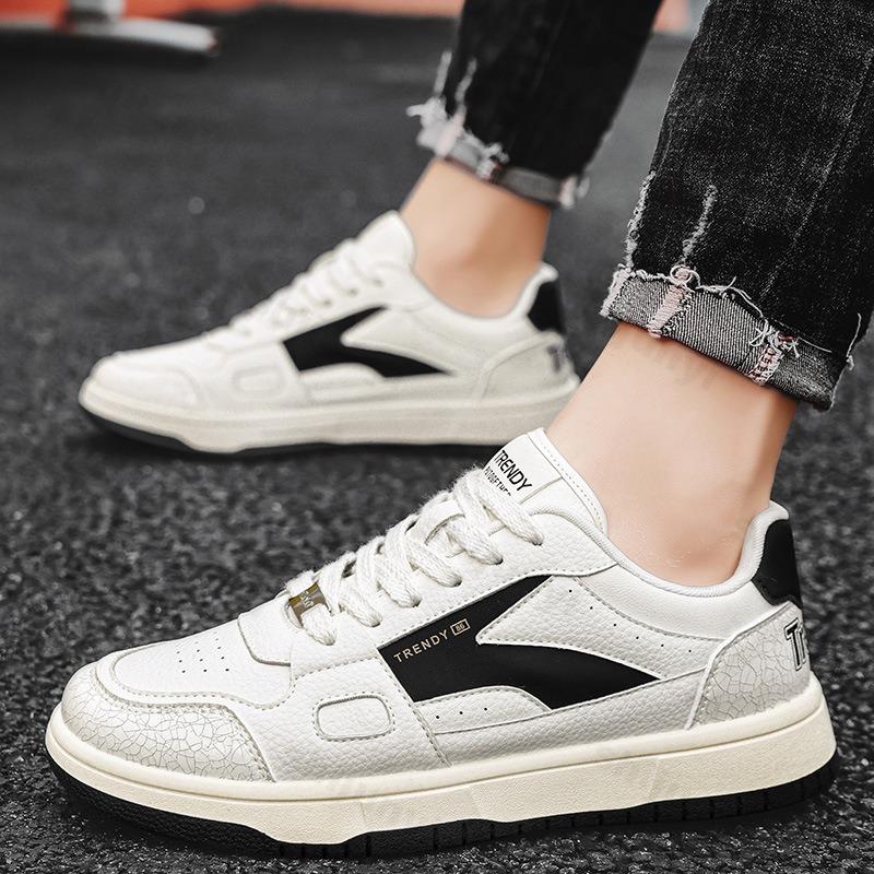 Fashion Men's Fashion Sneakers 2025 New Retro Comfortable Outdoor Skateboard Shoes Platform Lace Up Male Running Casual Sports Shoes