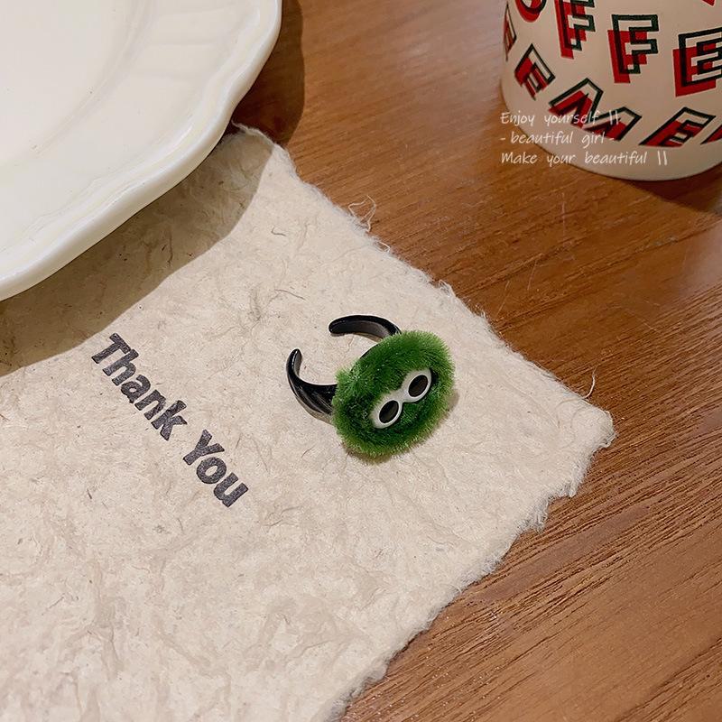Adorable Coal Ball Plush Ring for Girlfriend - Cute and Fun Index Finger Accessory for Autumn and Winter