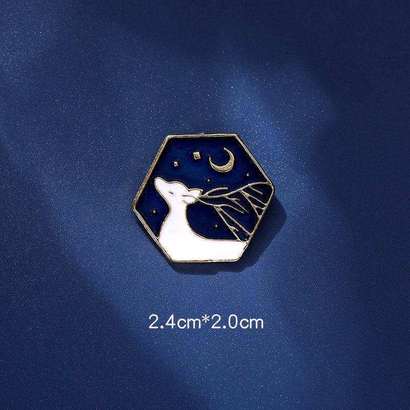 Star Deer Couple Brooch: Retro Chinese Style Badge for Backpack Decoration, Creative Birthday Gift