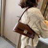 Hong Kong Style Retro Ladies Underarm Bag  New Autumn/Winter Women's Chic Lock Buckle Shoulder Bag Fashion Versatile Handbag