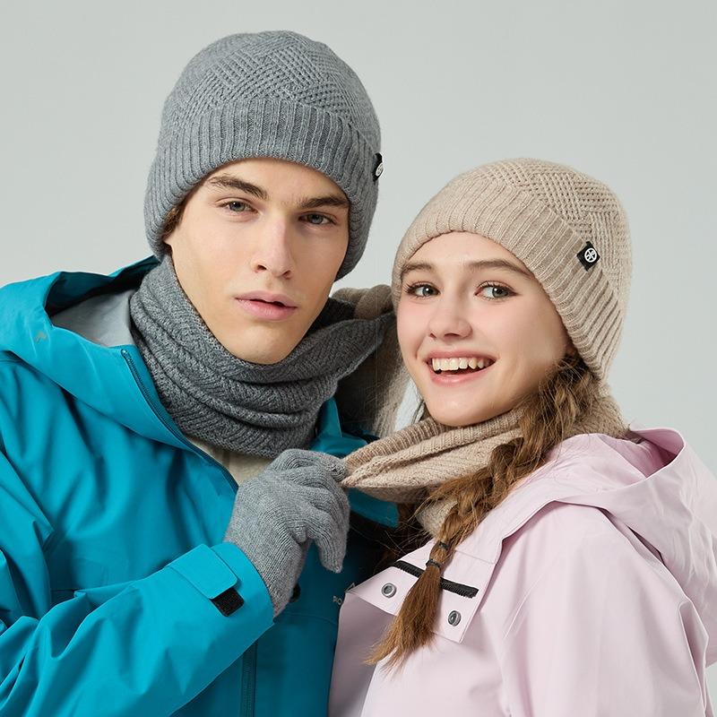 Зимний шарф теплый трехпредметный шапка шарф перчатки трехпредметный вязаный бархатный утолщенный морозостойкий шерстяной комплект