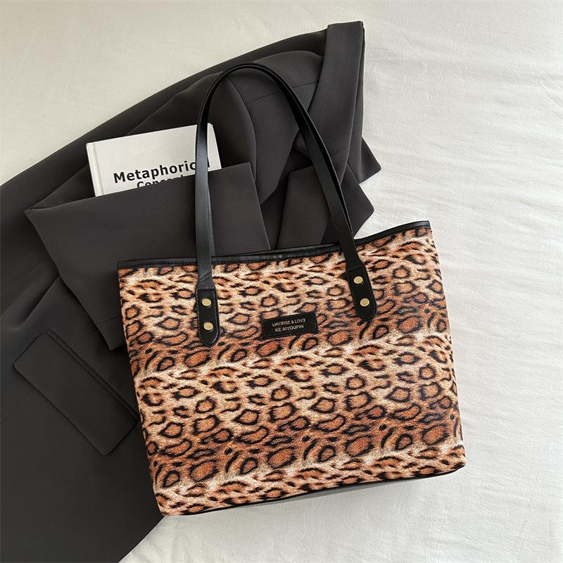 Popular Textured Bag Women'S Autumn And Winter Leopard Print Tote Bag Women'S Large-Capacity Commuting Shoulder Bag