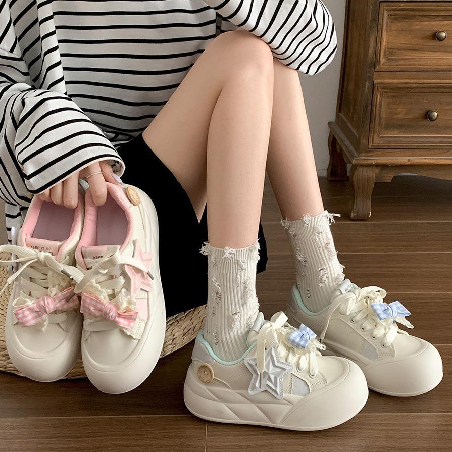 Fashion Commuter Round Head Heightened Platform White Shoes Women's 2024 New Popular Versatile Sports and Leisure Board Shoes