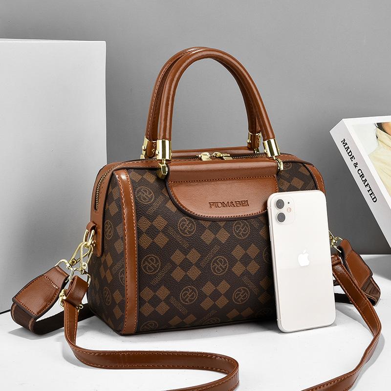 2025 New Large Capacity Boston Women's Bag Fashion Handheld One Shoulder Oblique Cross Pillow Bag Women