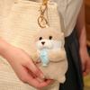 Милые выдры держат рыбу плюшевая кукла брелок для школьной сумки кошелек ключи легкие подвесные опоры