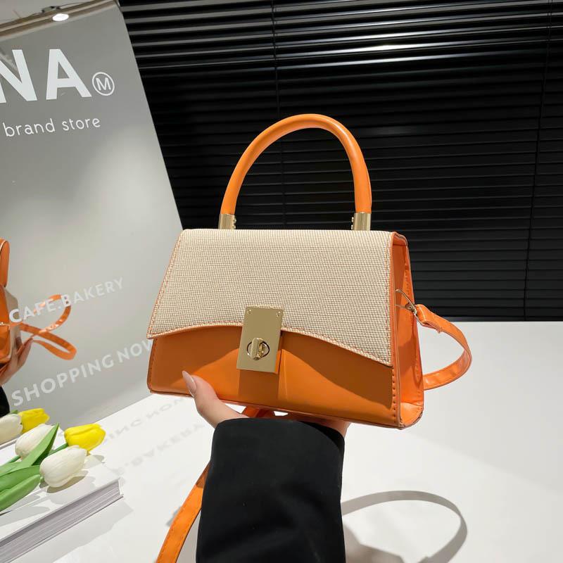 Лето 2025 новый простой ретро дизайн в сочетании цветов модная наплечная сумка кроссбоди портативная женская маленькая квадратная сумка