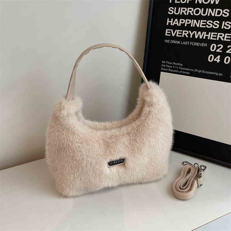 Fashion Faux Fur Women Crossbody Bags Autumn Winter Trendy Furry Shoulder Bag Lady Daily Commuter Handbags