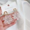 Translucent Elegant White Flower Hanging Earrings for Women Rhinestone Ball Middle Petals Sweet Korean New Beach Vacation Ear Decoration