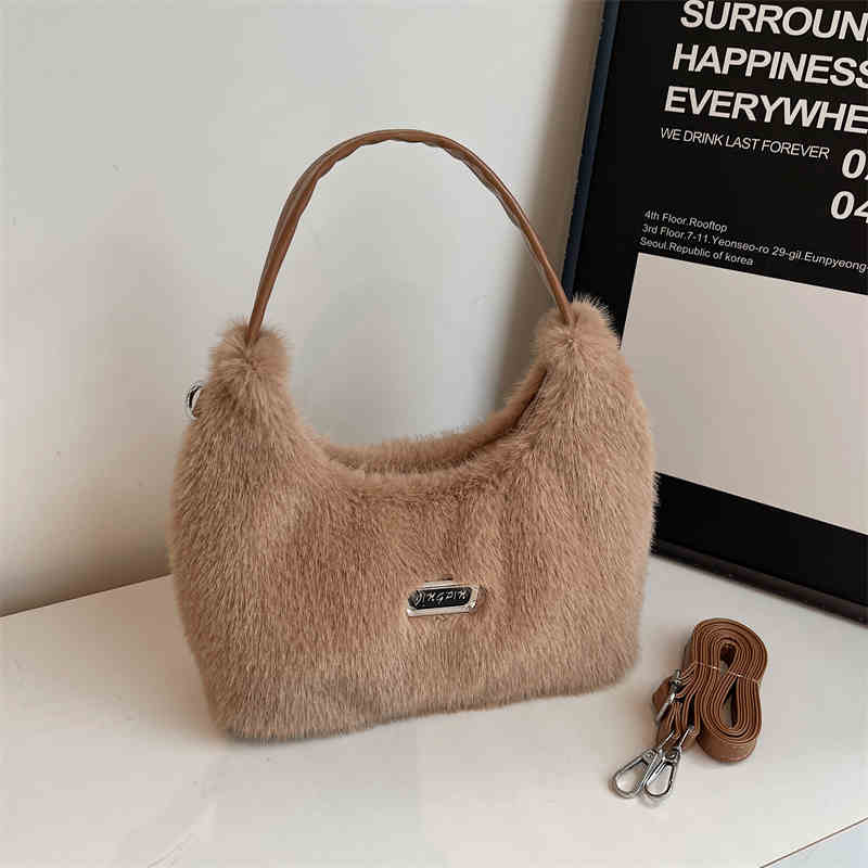 Fashion Faux Fur Women Crossbody Bags Autumn Winter Trendy Furry Shoulder Bag Lady Daily Commuter Handbags
