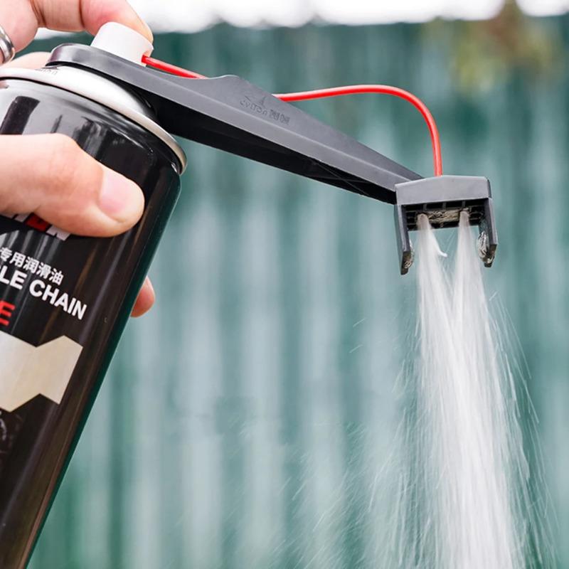 1PC Motorcycle Chain Oiler Spray Gear Mess-Free Chain Wax Chain Cleaner Attachment Motorcycle Chain Lube Oiler Tool for Motorcycle