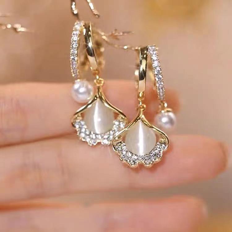 Cat Eye Stone Ginkgo Leaf Earrings Fashion Ear Buckle Earrings Temperament Water Drop Dangle Earrings Jewelry