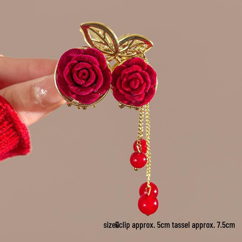 Elegant Metal Butterfly Hairpin with Tassel Pendant for Women, 2025 New Style