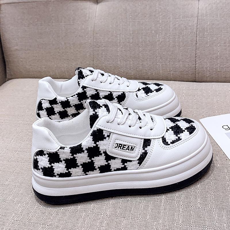 New Small White Shoes Women's Thick Sole Shoes All-match Big Toe Shoes Black Plaid Casual Sports Sneaker