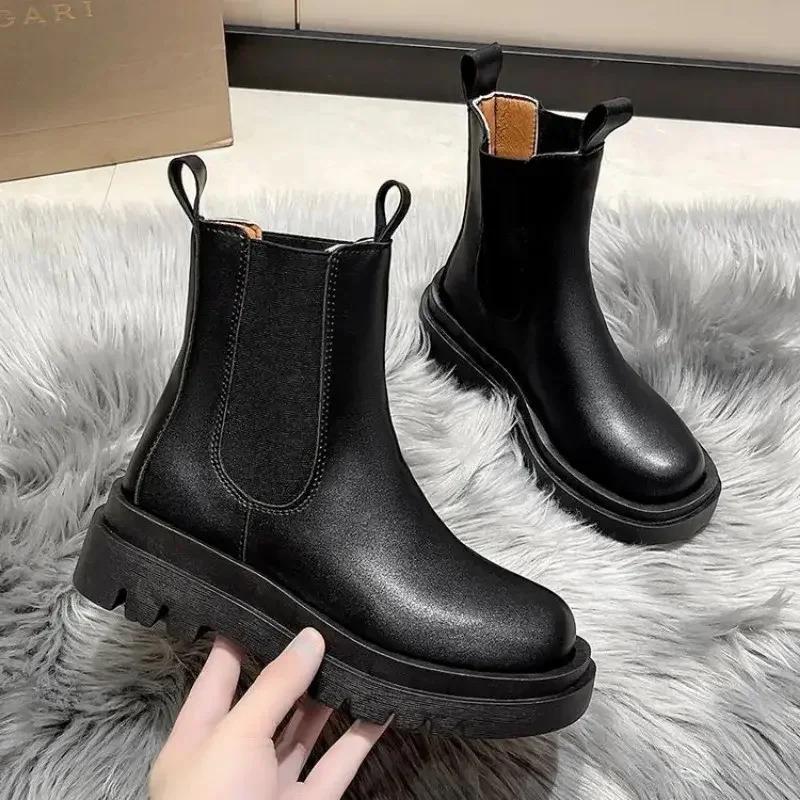 Women's Platform Boots Fashion Mid Calf Boots New Casual Leather Boots for Women Winter Plush Warm Ankle Boot Black Chelsea Boot