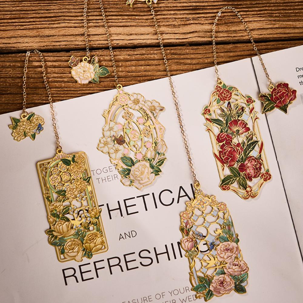 Pendant Hollow Bookmark Chinese Style Floral Painting Bookmark Retro Metal Bookmark Student