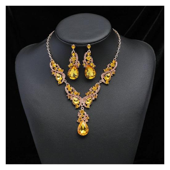 Women Necklace Earrings Set Luxury Symmetric Retro Rhinestone Hollow Out Anti-allergy Hanging