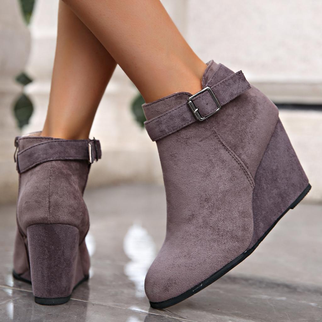 2025 Autumn New Women's Shoes Solid Color High Heel Large Size Wedge Heel Martin Boots Factory