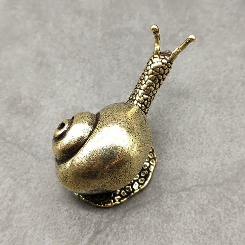 Solid Brass Snail Small Ornaments Tea Pet Ceremony Vintage Copper Simulation Animal Toy Figurines Miniatures Home Decorations